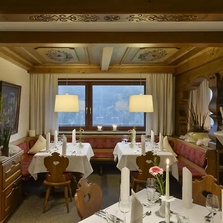 Hotel Sonnblick 3*